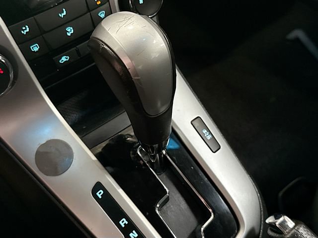 Used 2011 Chevrolet Cruze LT FWD image 16
