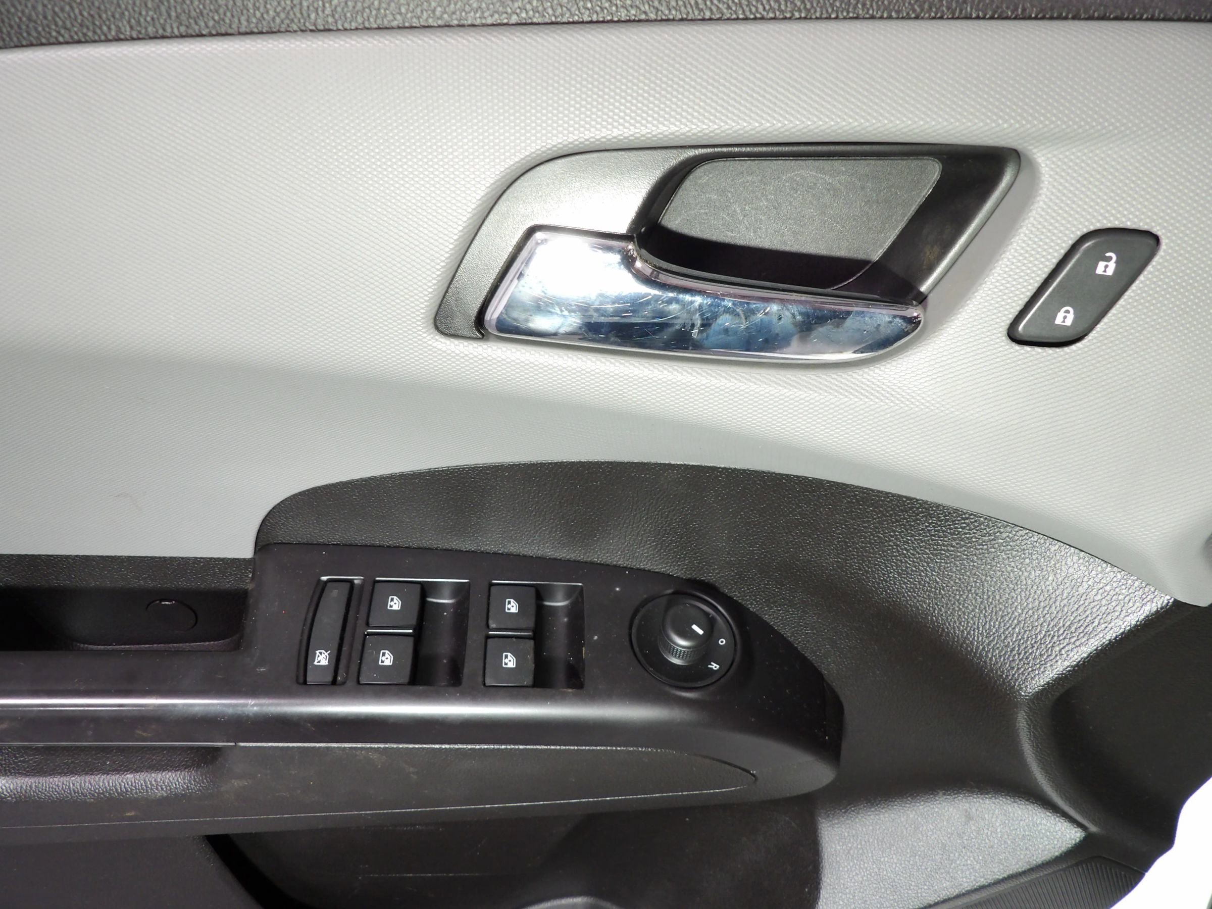 Used 2019 Chevrolet Sonic LT image 9