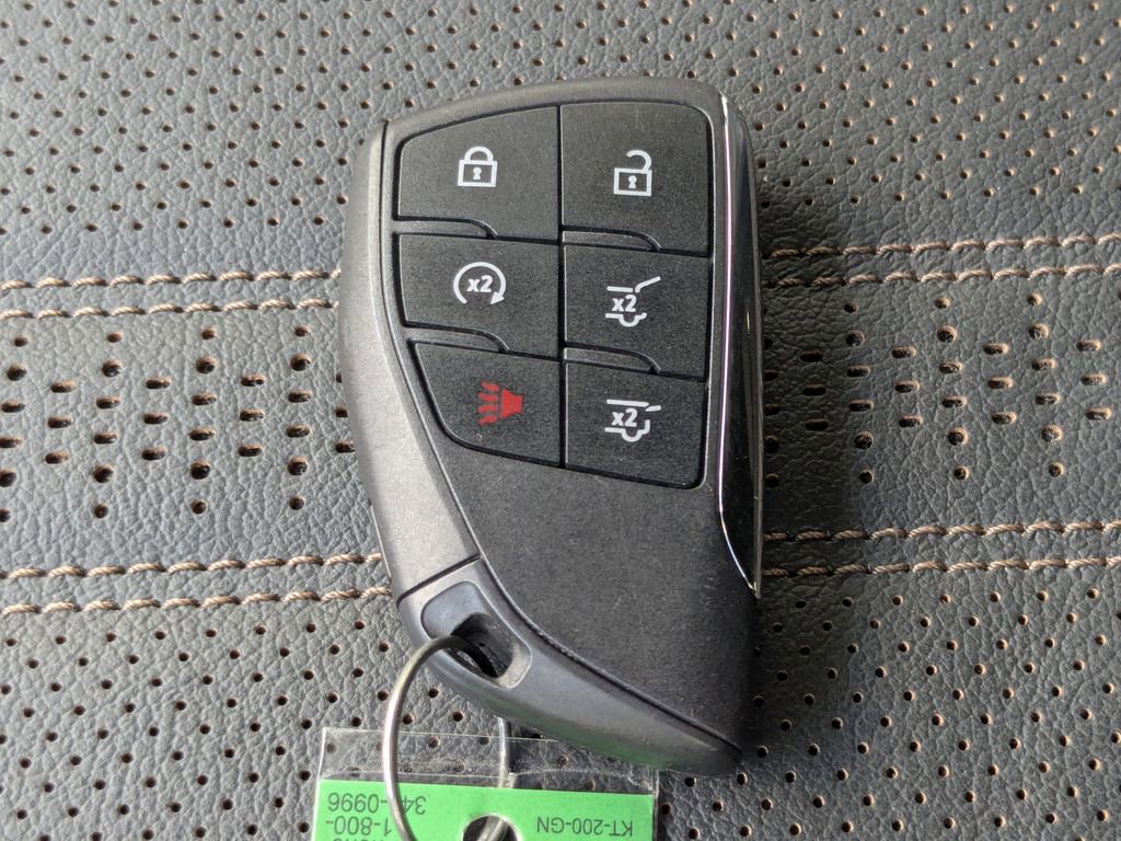 Used 2025 Chevrolet Tahoe High Country RWD image 43