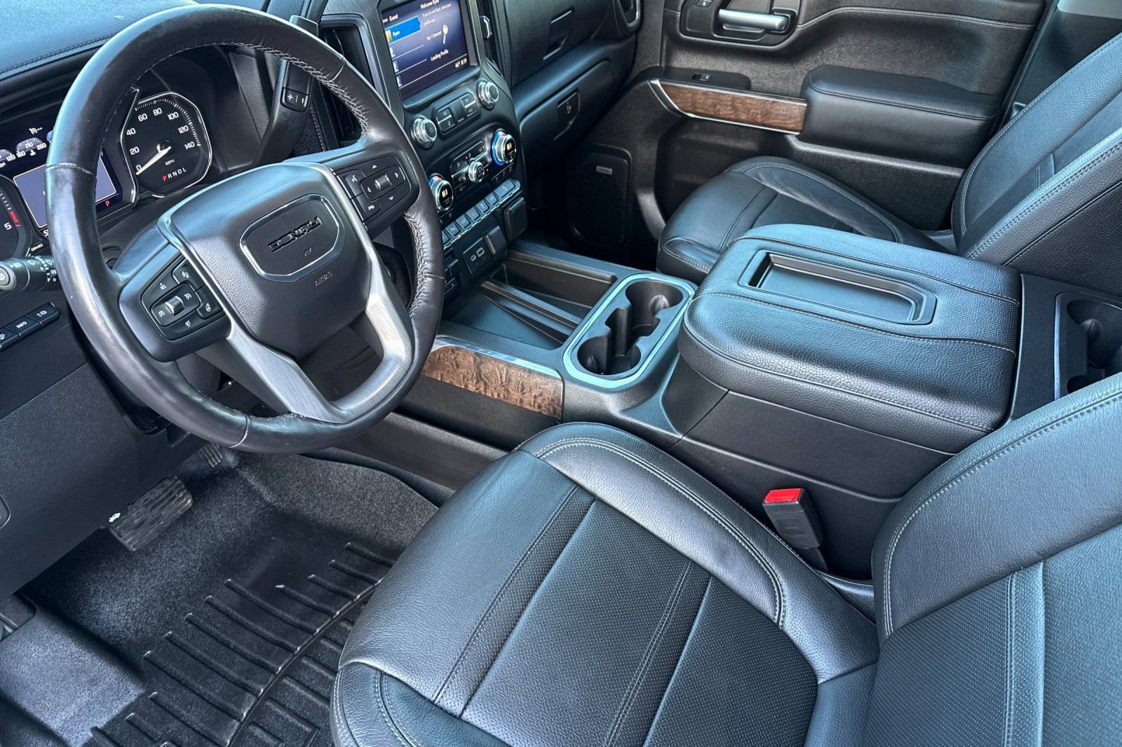 Used 2020 GMC Sierra 2500 Denali w/ Denali Ultimate Package image 11