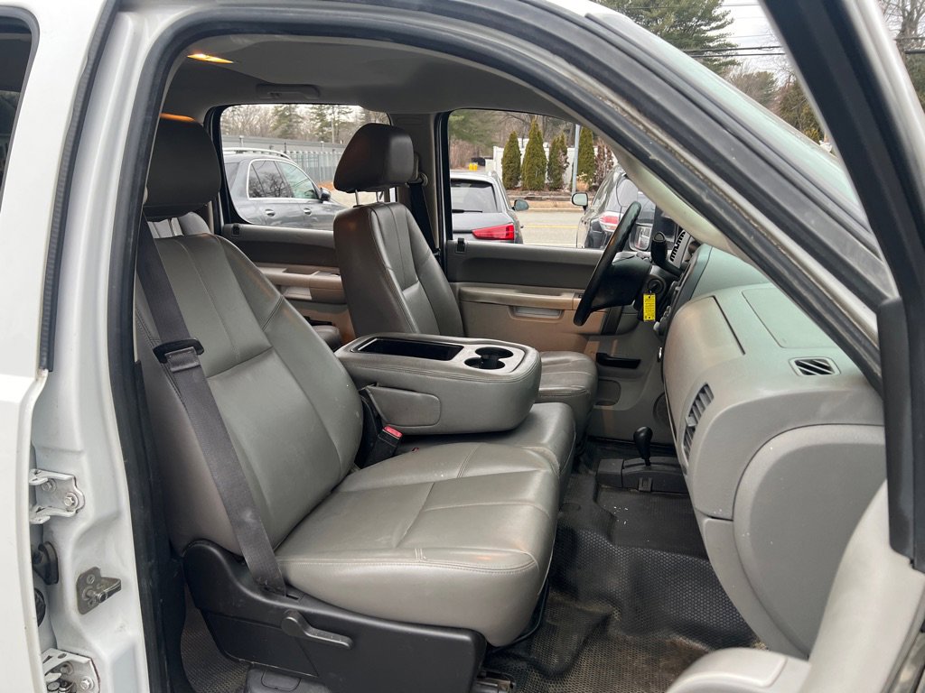 Used 2013 GMC Sierra 2500 W/T w/ Snow Plow Prep Package image 15