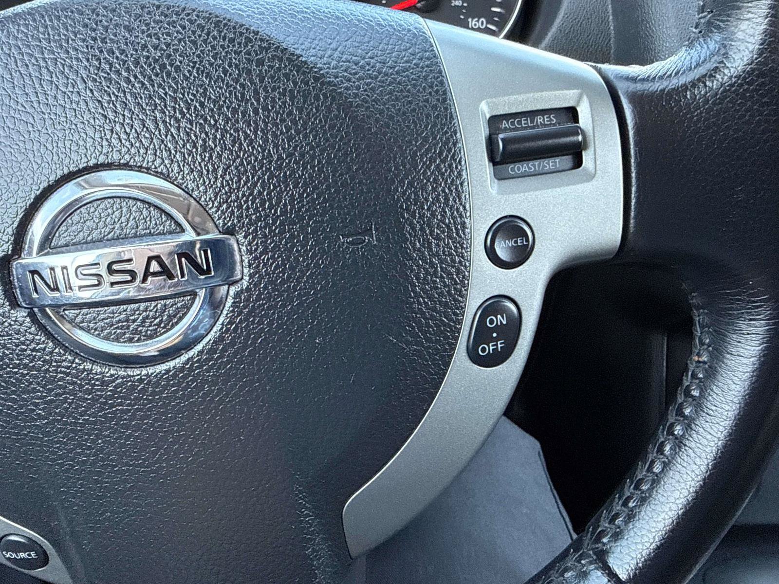 Used 2012 Nissan Rogue SL AWD/4WD image 25