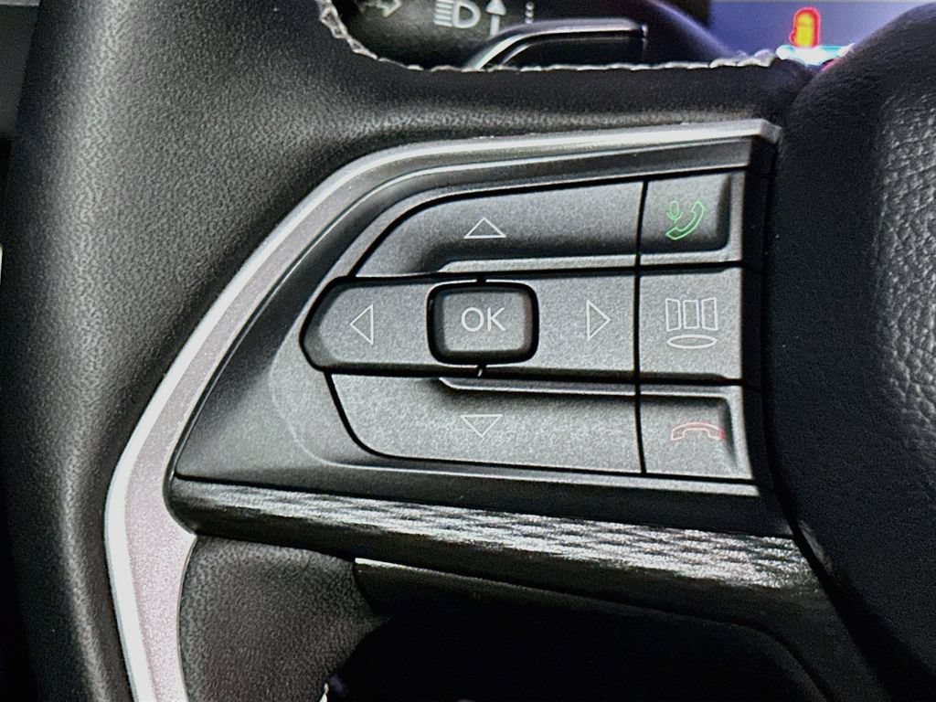 Certified 2023 Jeep Grand Cherokee Altitude RWD image 32