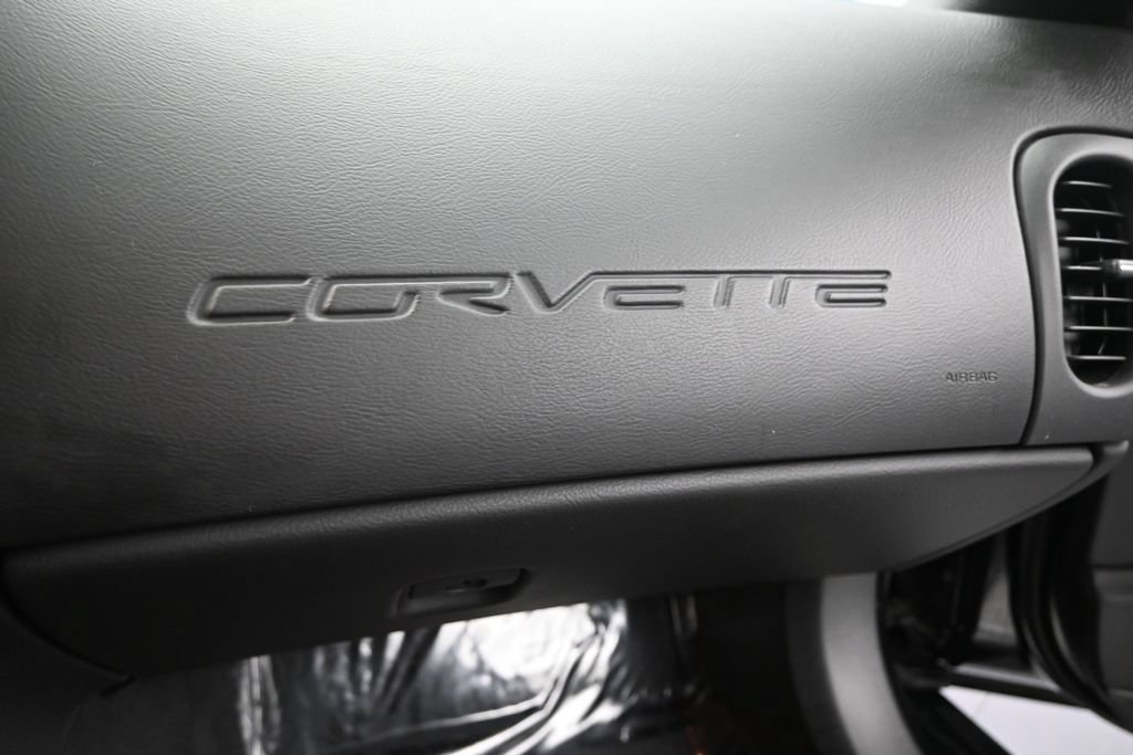 Used 2011 Chevrolet Corvette Convertible w/ Preferred Equipment Group RWD image 23
