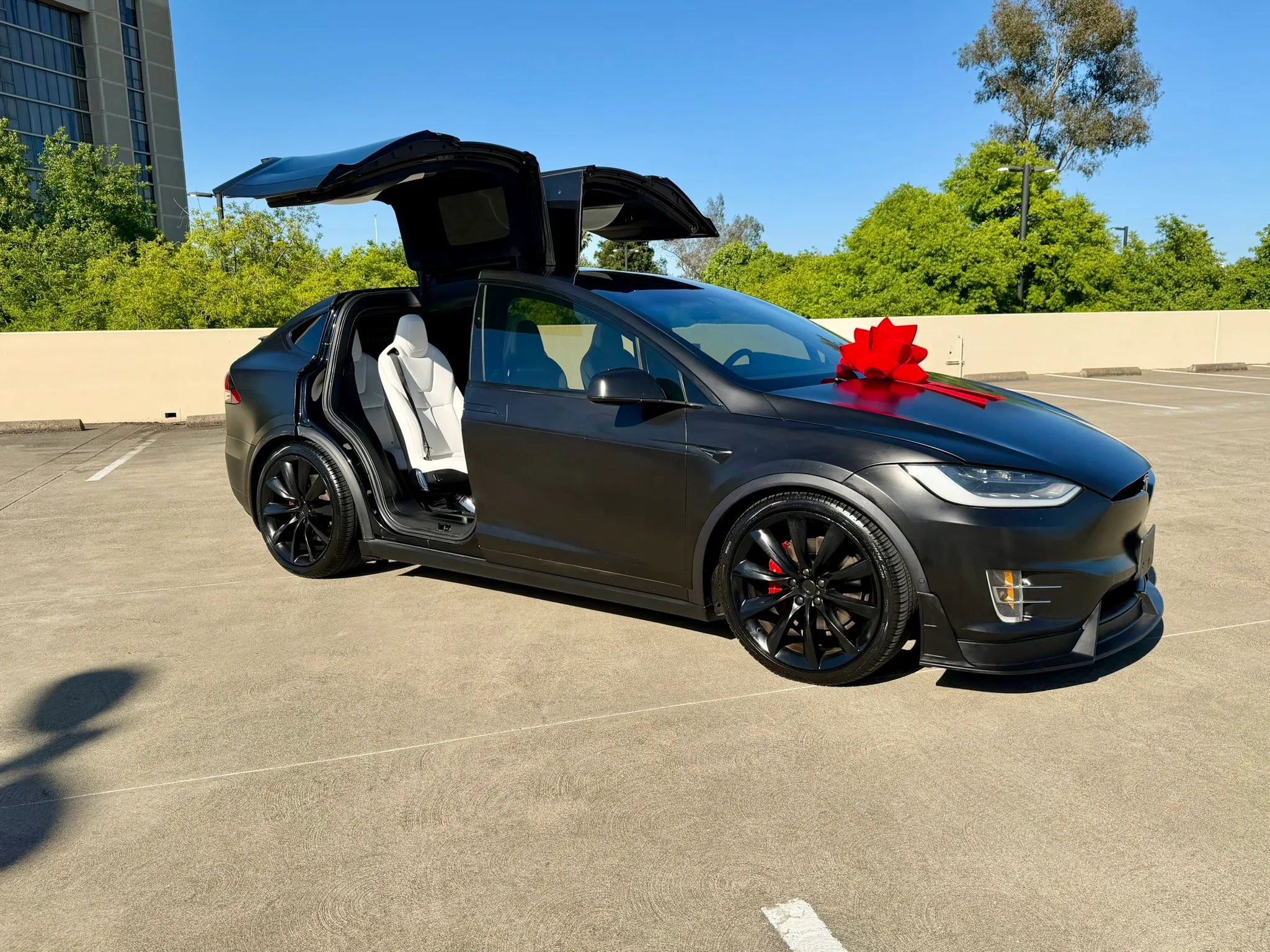Used 2019 Tesla Model X P100D AWD/4WD image 2