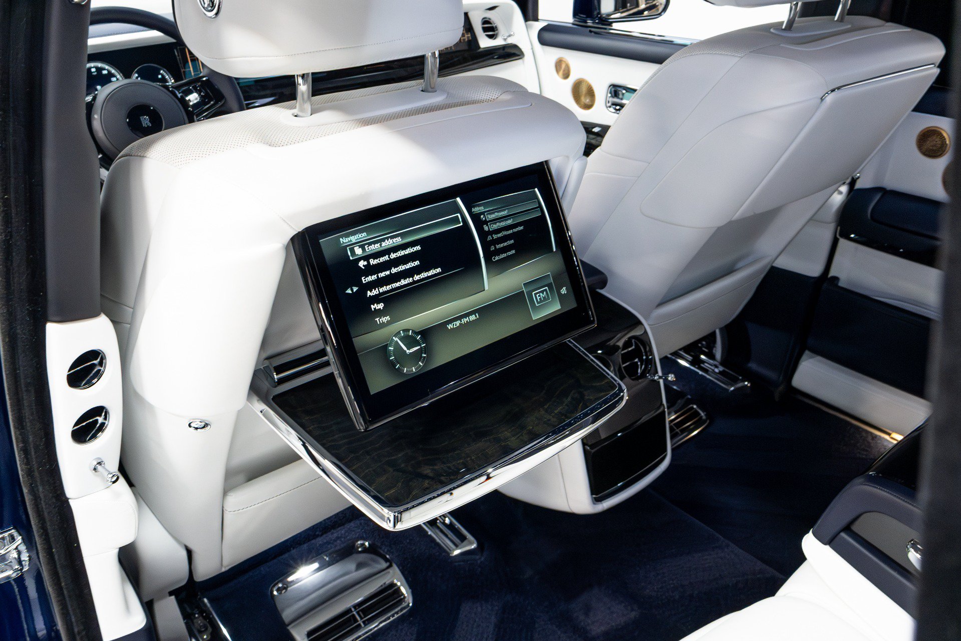Used 2021 Rolls-Royce Phantom Sedan RWD image 48