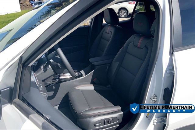 New 2025 Chevrolet Trax RS w/ Sunroof Package FWD image 10