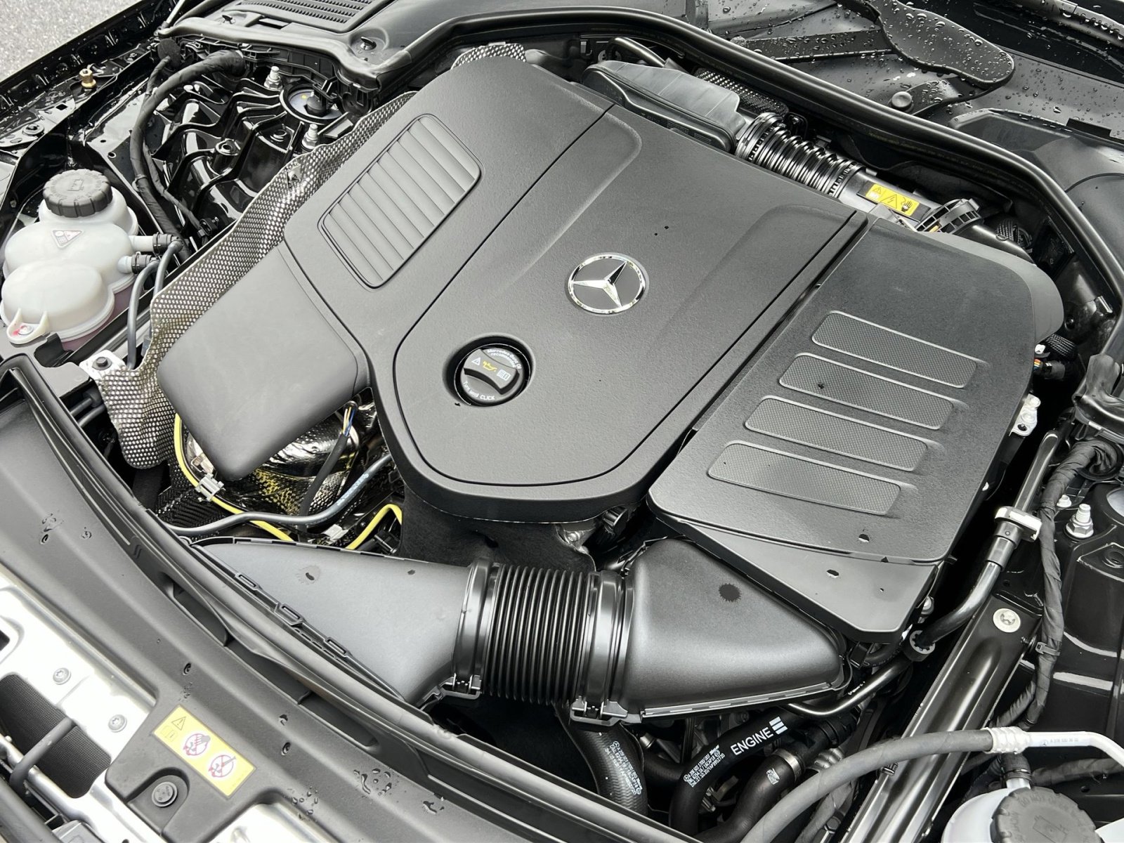 New 2025 Mercedes-Benz C 300 4MATIC Sedan image 27