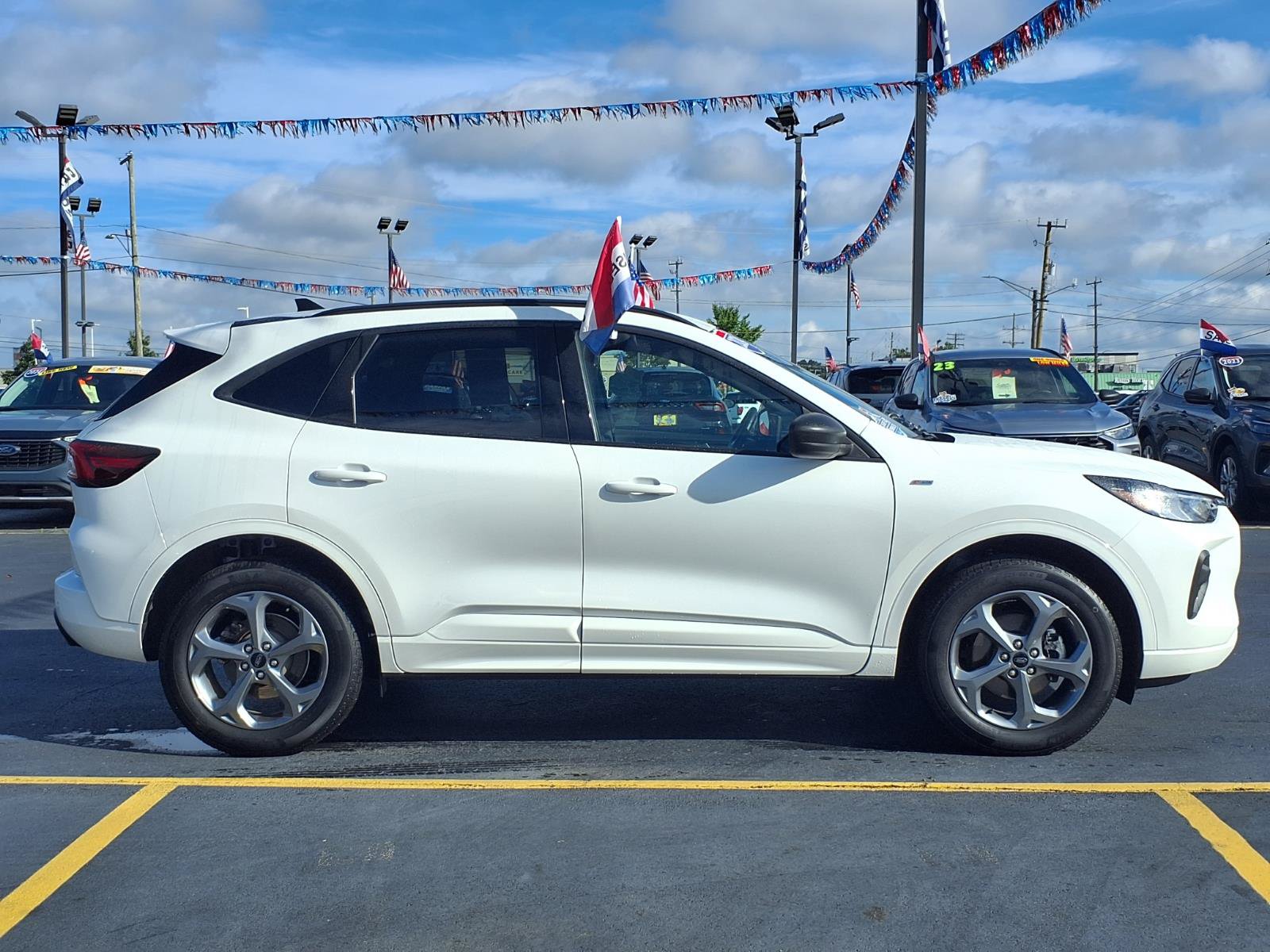 Used 2024 Ford Escape ST-Line w/ Tech Pack #1 AWD/4WD image 24