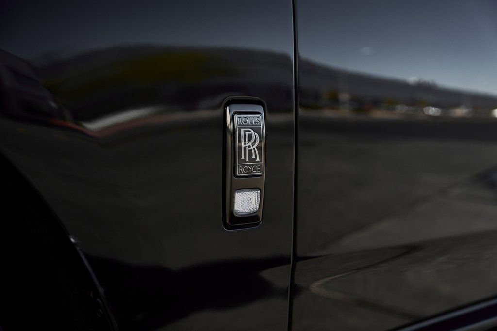 Used 2021 Rolls-Royce Cullinan Black Badge image 12