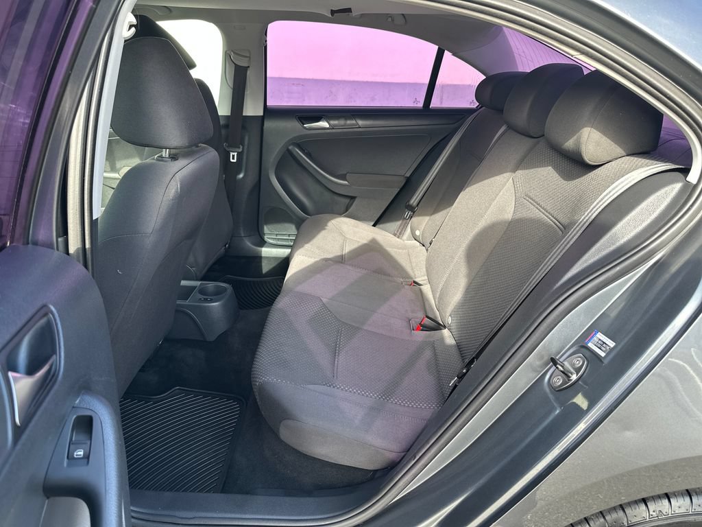 Used 2011 Volkswagen Jetta S FWD image 15