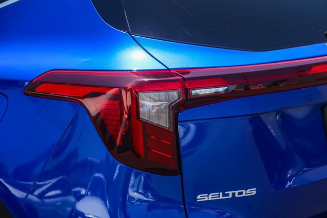 Certified 2024 Kia Seltos X-Line AWD/4WD image 11