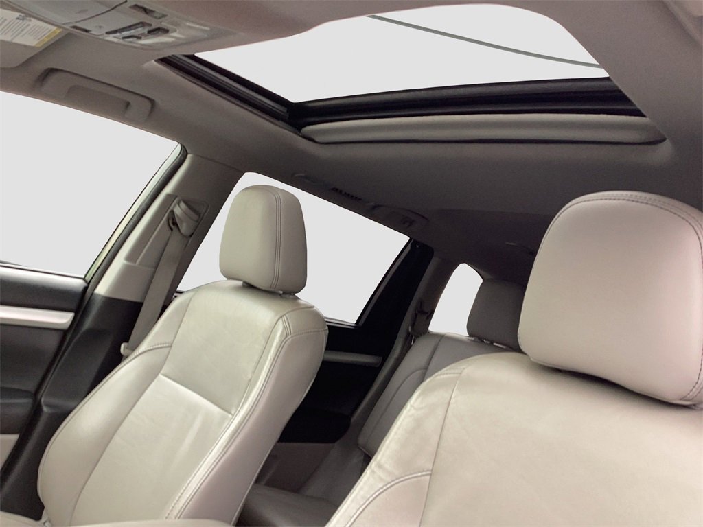 Used 2015 Toyota Highlander XLE image 23