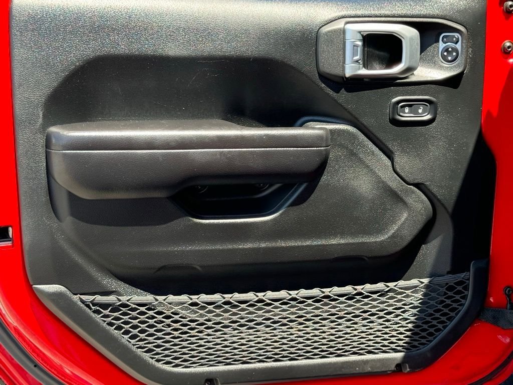 Used 2020 Jeep Wrangler Sport AWD/4WD image 18