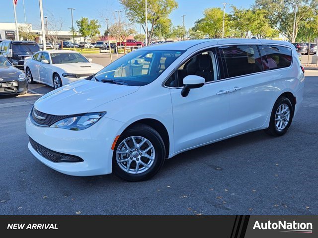 Used 2022 Chrysler Voyager LX