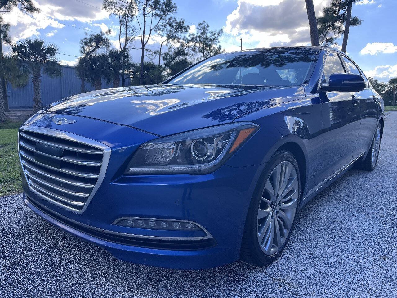 Used 2017 Genesis G80 5.0 Ultimate RWD image 2