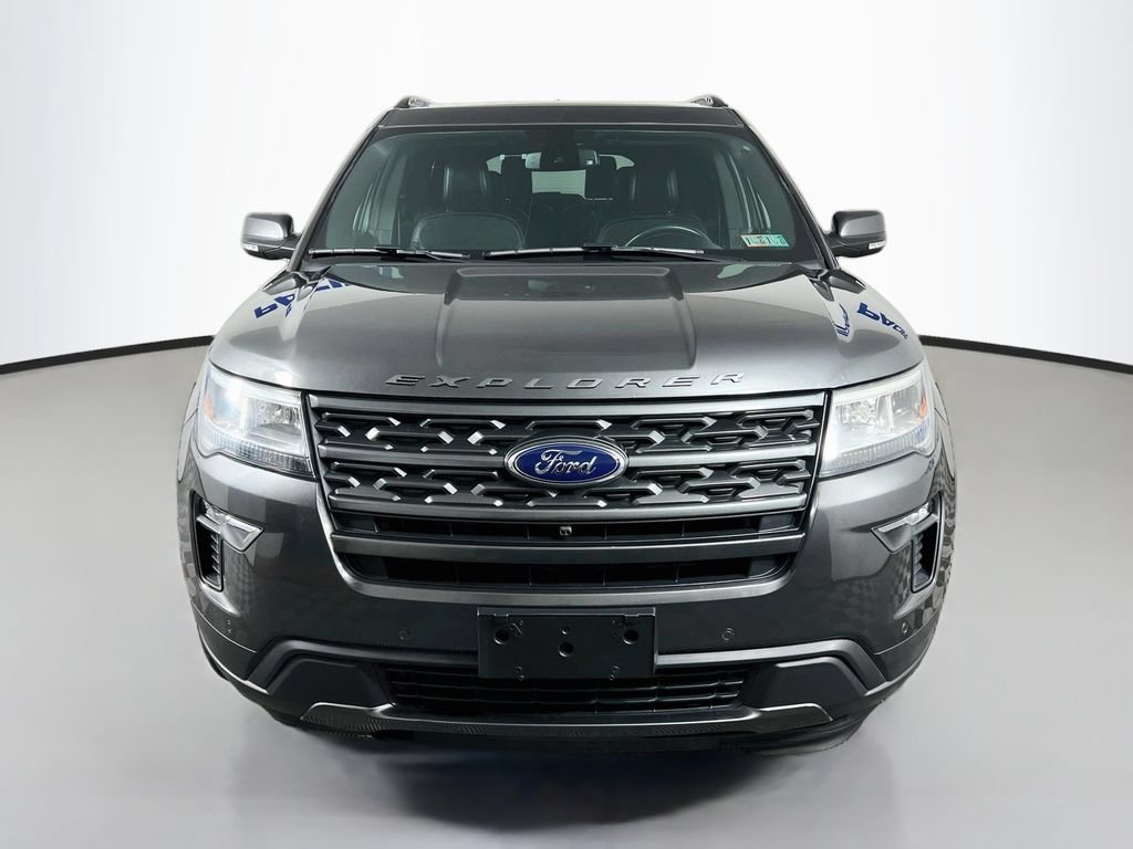Certified 2019 Ford Explorer XLT w/ Equipment Group 202A AWD/4WD image 3