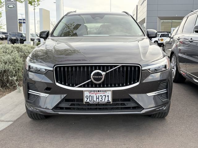 Used 2023 Volvo XC60 B5 Core w/ Climate Package image 2
