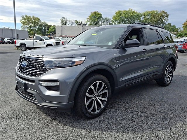 Used 2022 Ford Explorer ST-Line w/ Class IV Trailer Tow Package image 6