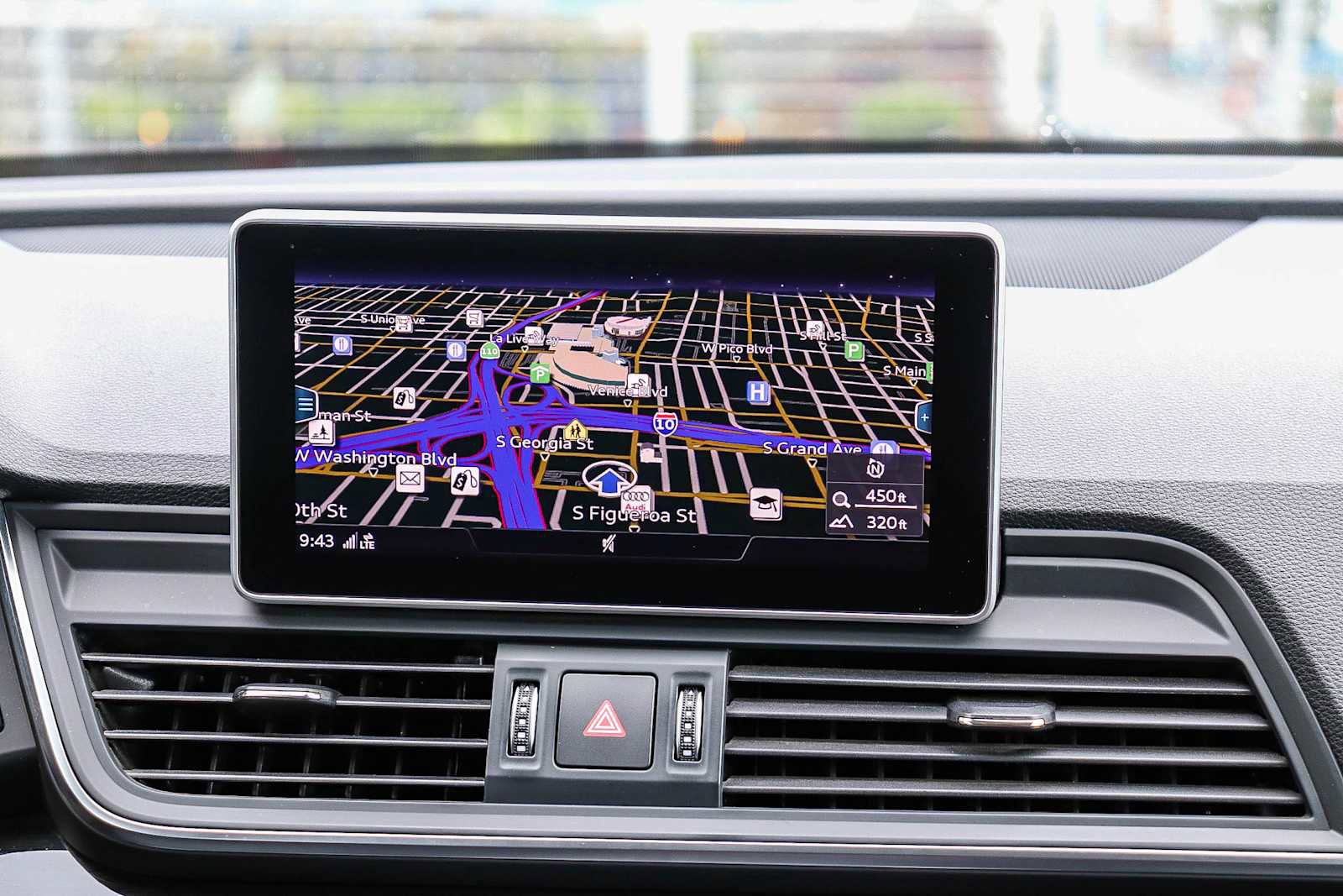 Used 2020 Audi Q5 e Premium Plus w/ Premium Plus Package image 18