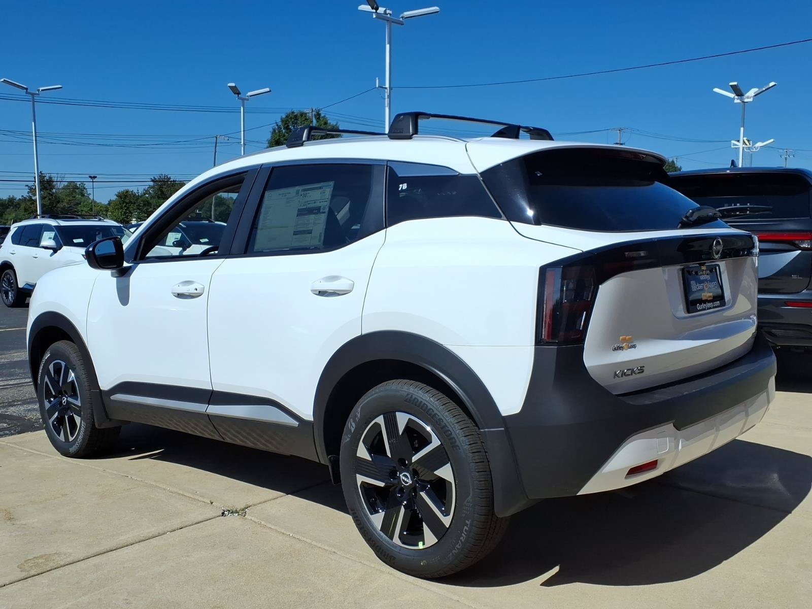 New 2027 Nissan Kicks SV AWD/4WD image 7