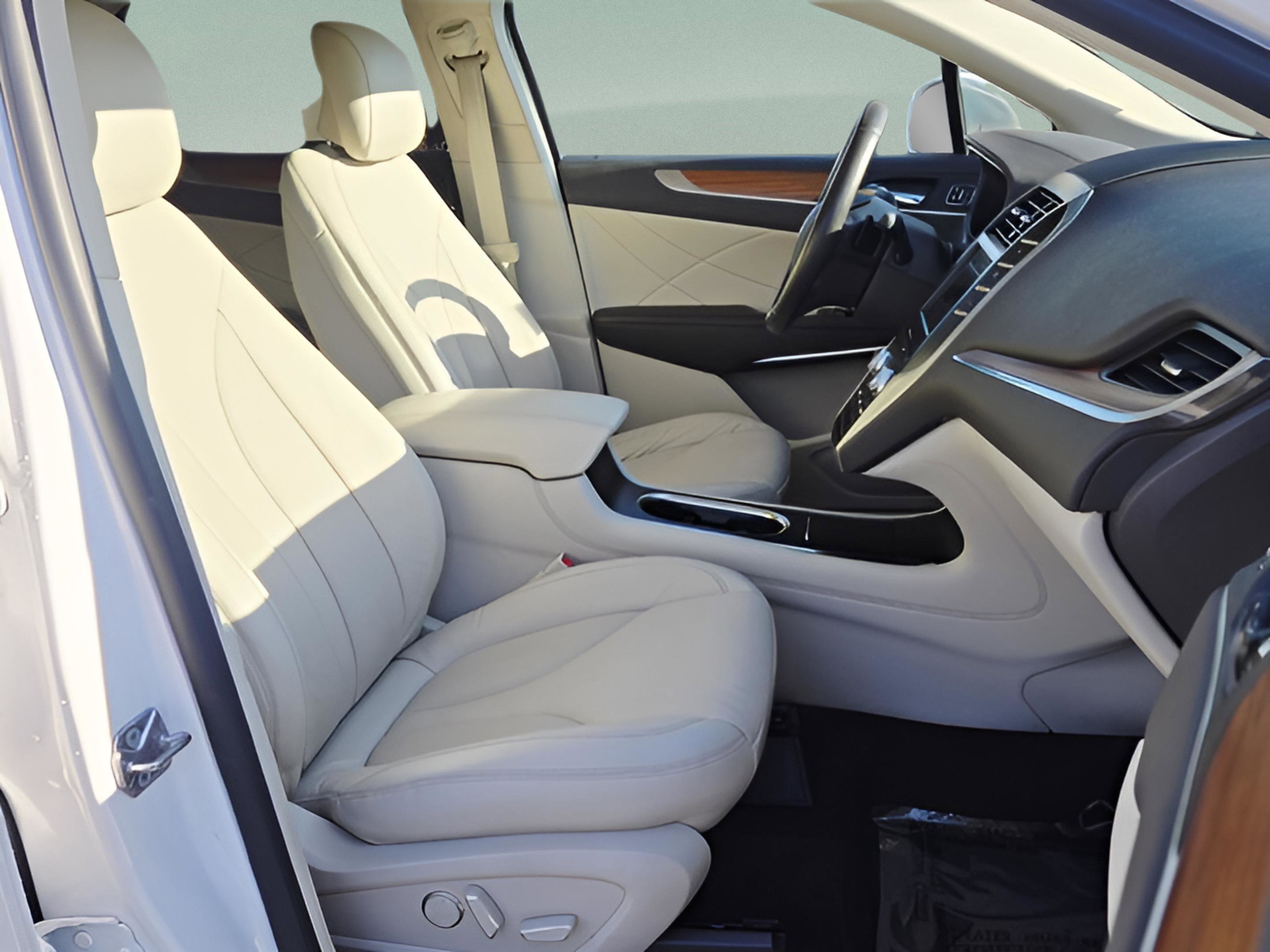 Used 2019 Lincoln MKC Select w/ Select Plus Package image 26