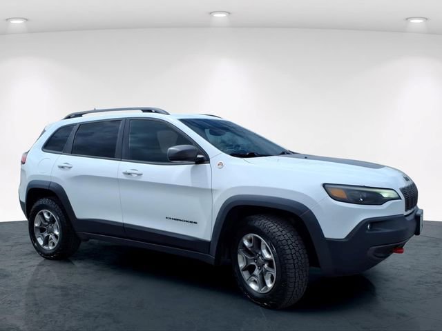 Used 2019 Jeep Cherokee Trailhawk image 4
