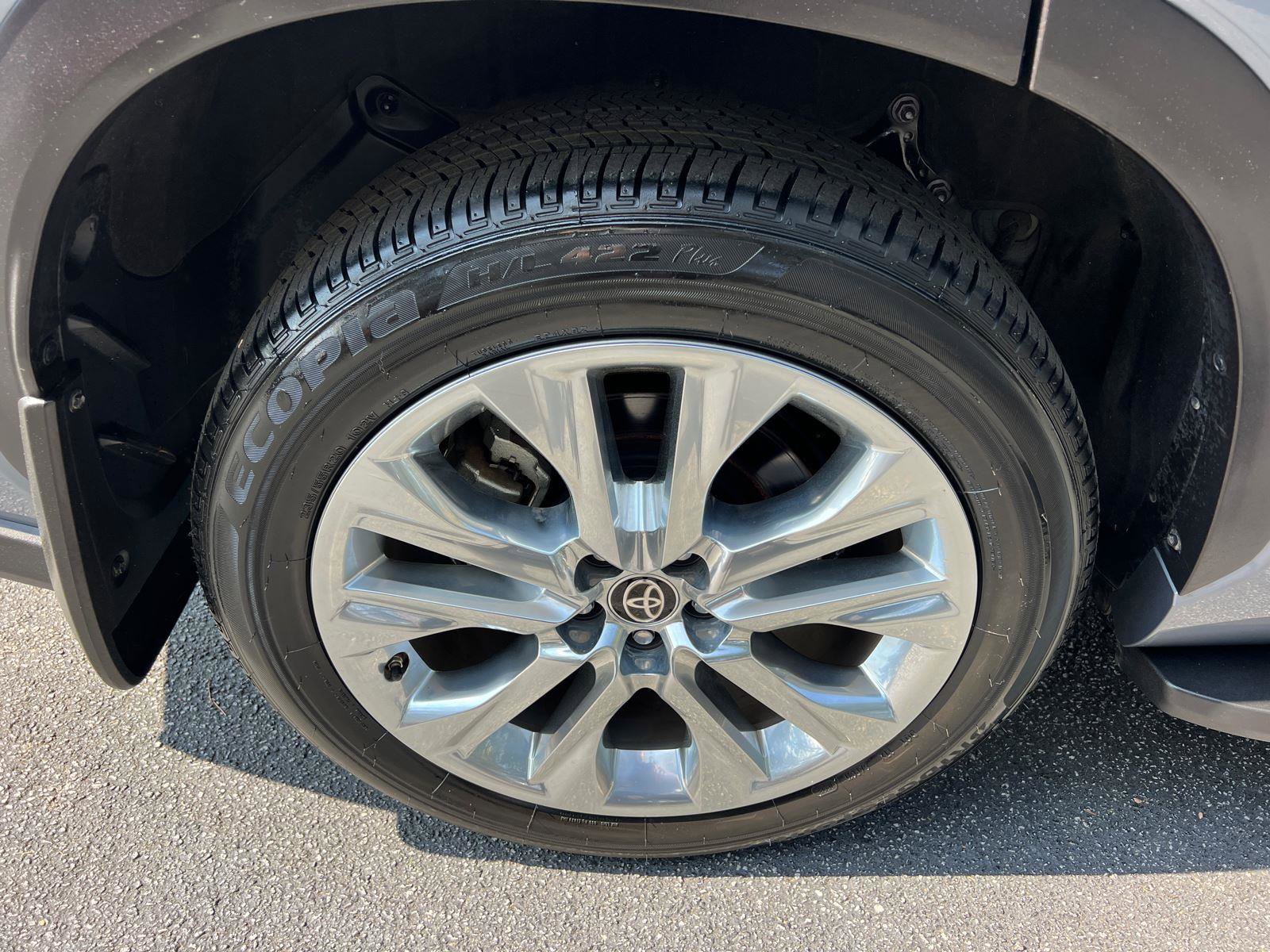 Used 2022 Toyota Highlander Limited image 18