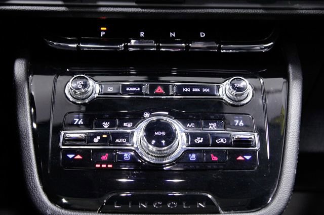 Used 2020 Lincoln Corsair Standard w/ Premium Package image 28