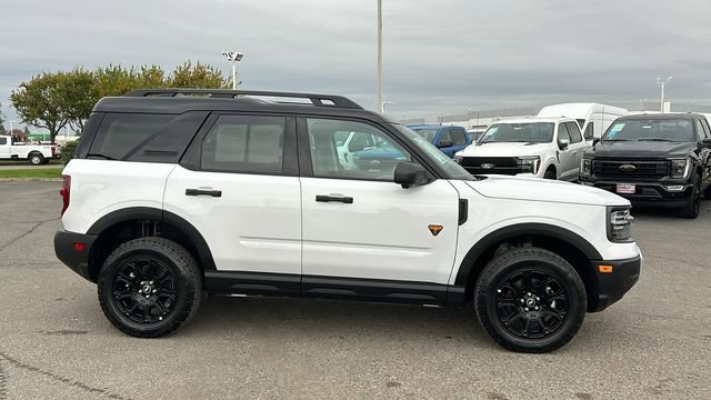 Used 2025 Ford Bronco Sport Badlands image 2