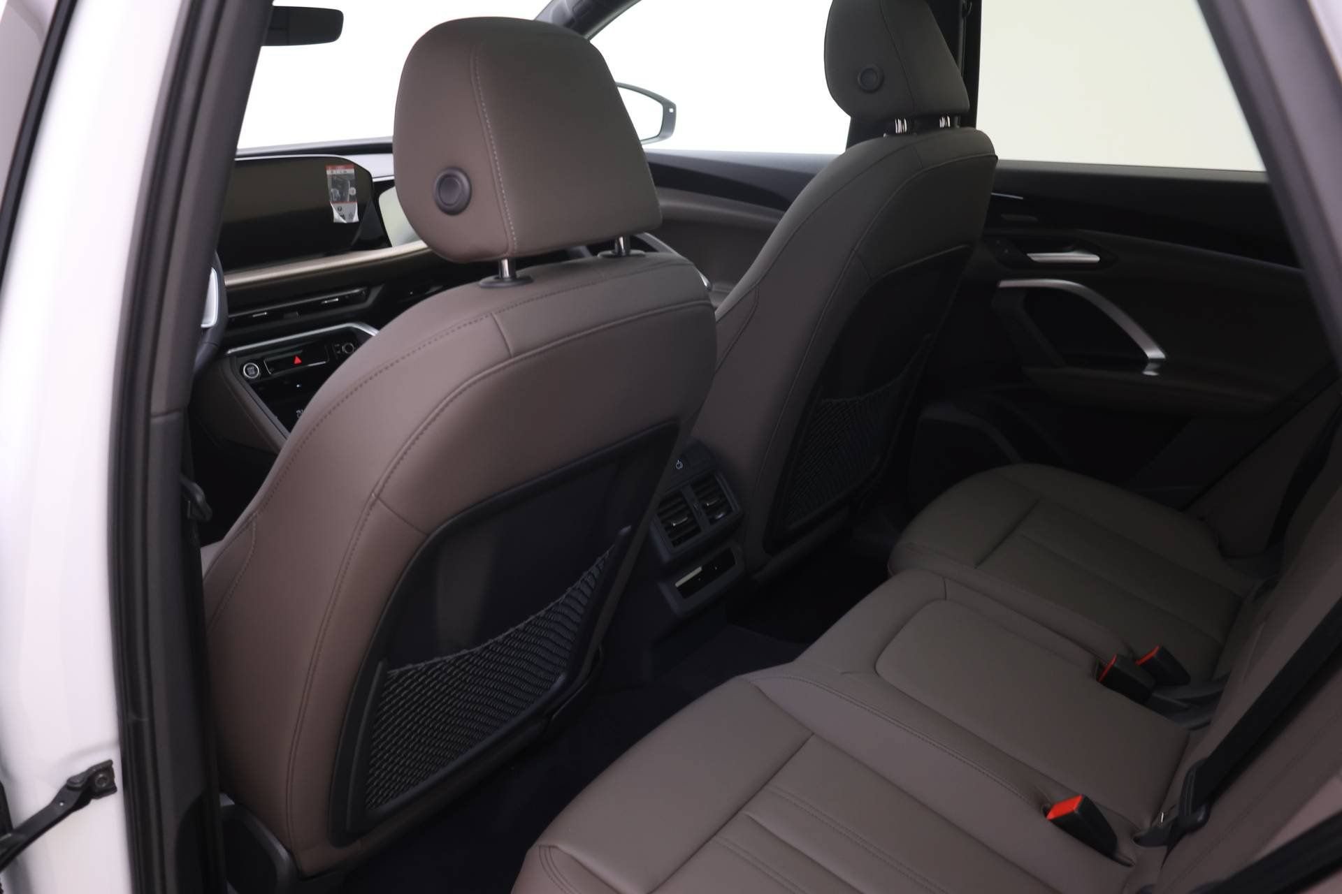 Used 2025 Audi Q5 Premium Plus w/ Premium Plus AWD/4WD image 10