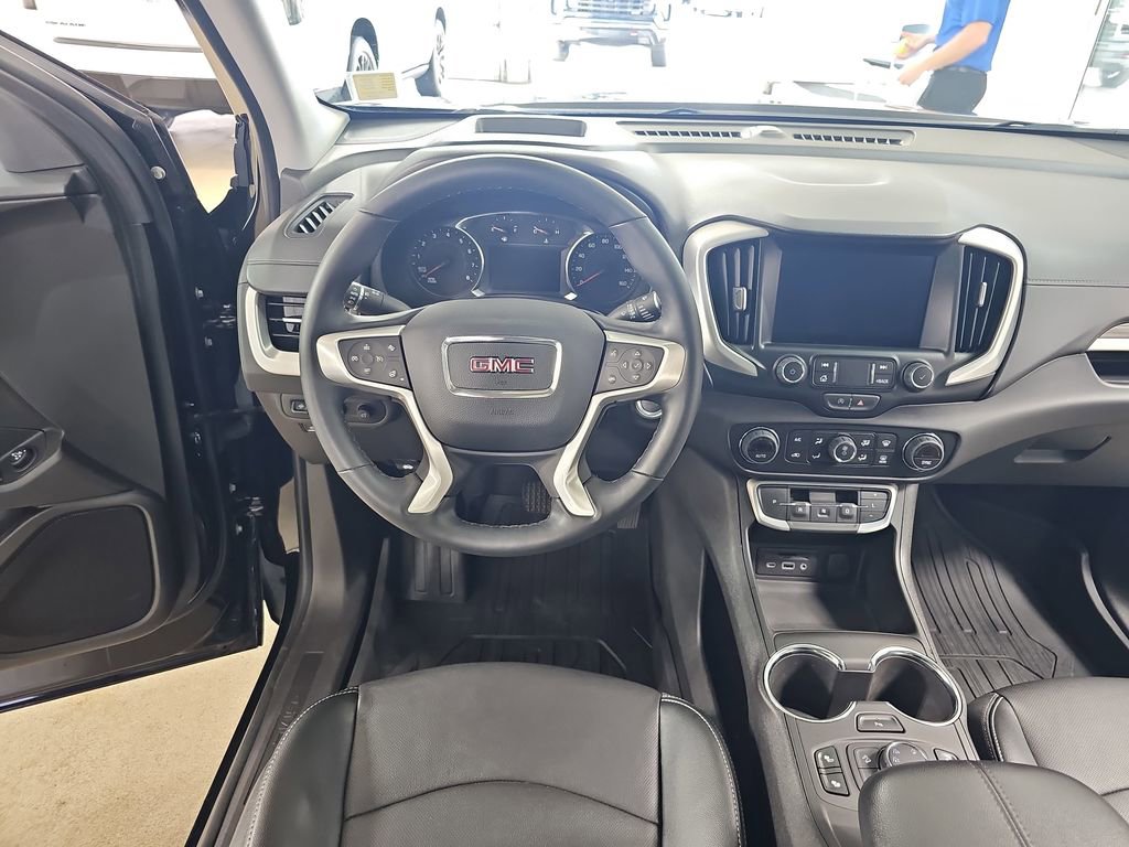 Used 2024 GMC Terrain SLT w/ Tech Package AWD/4WD image 21