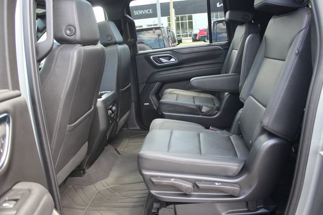 Used 2023 Chevrolet Suburban Z71 w/ Luxury Package AWD/4WD image 23
