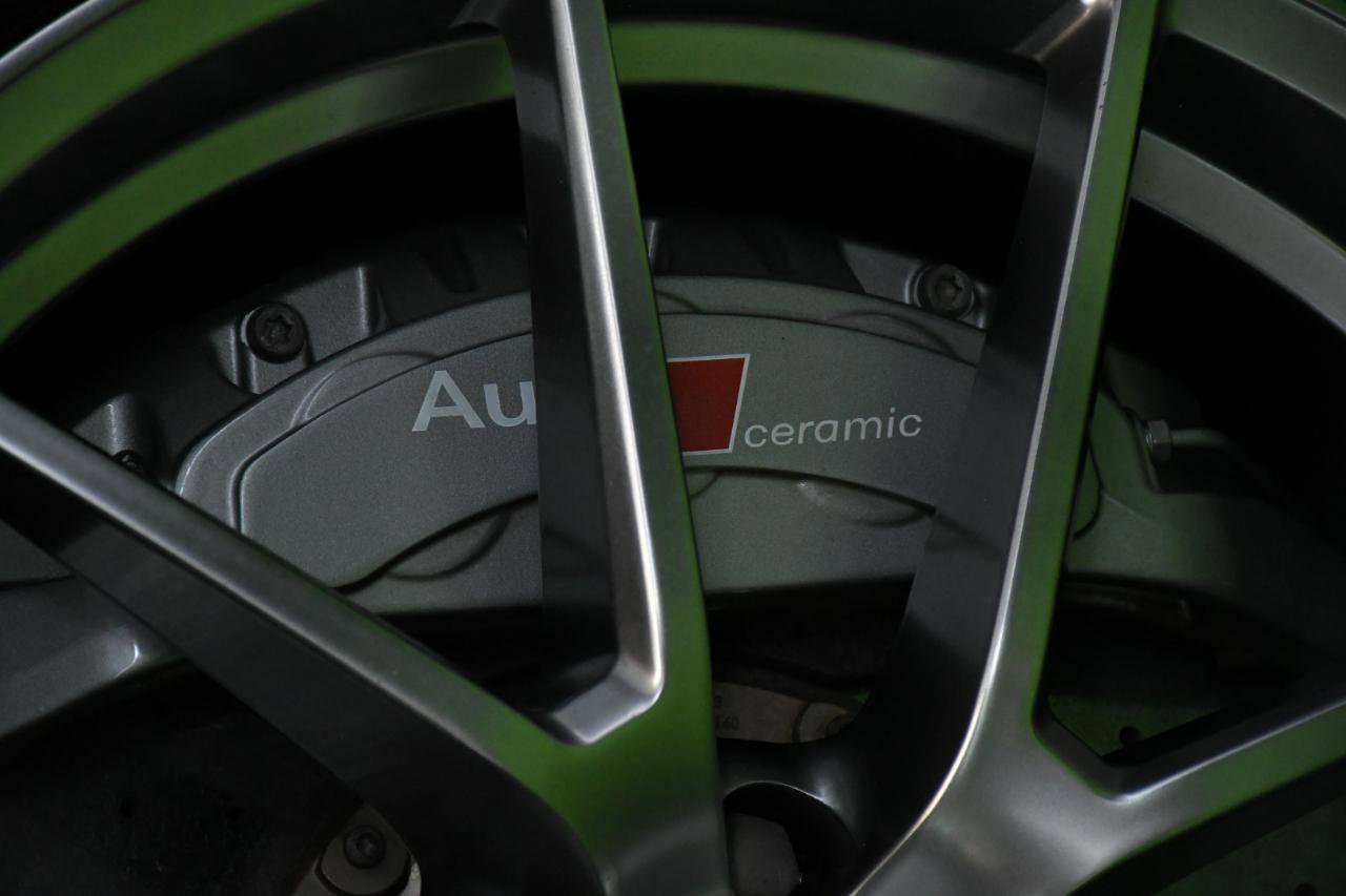 Used 2018 Audi S8 Plus w/ Dynamic Package AWD/4WD image 3