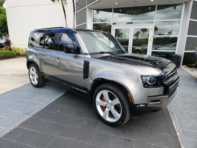 Used 2023 Land Rover Defender 110 X image 2