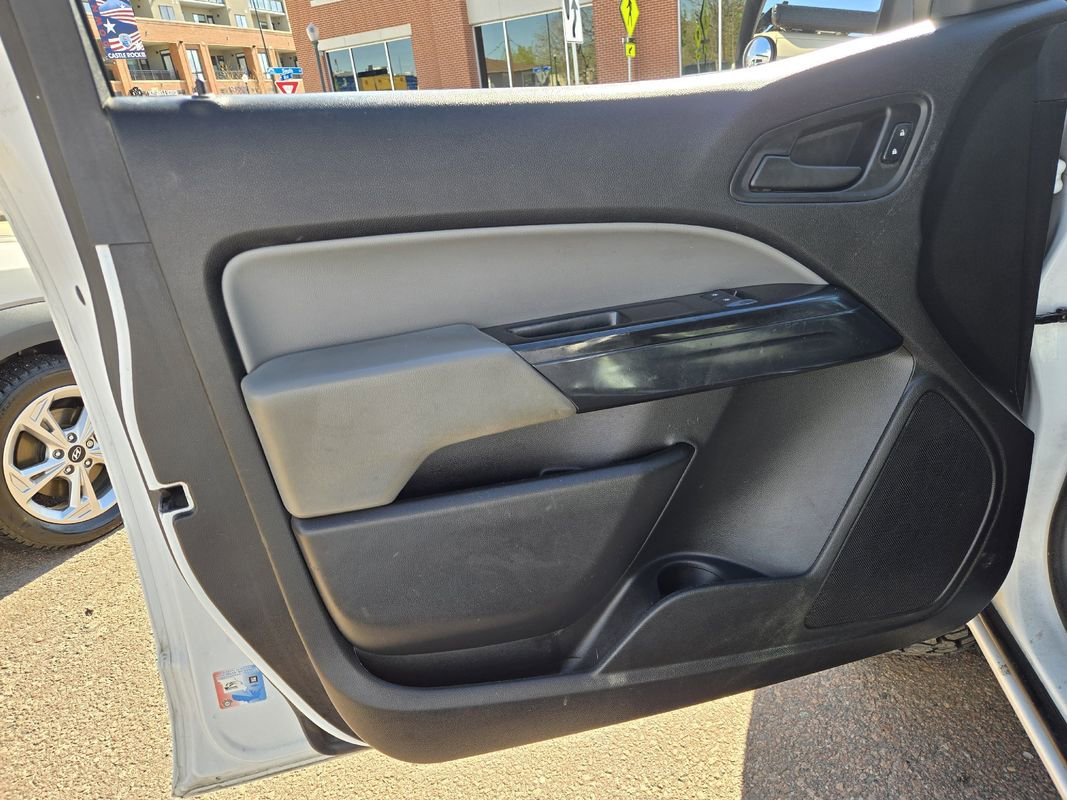 Used 2016 Chevrolet Colorado W/T AWD/4WD image 15
