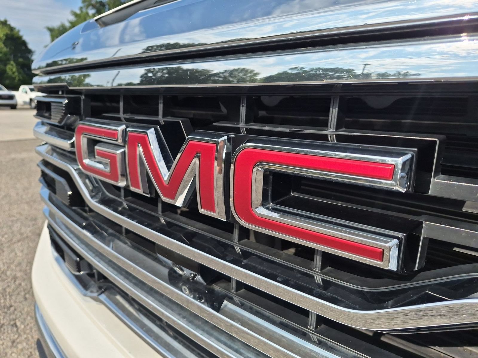 Certified 2024 GMC Sierra 1500 SLT w/ SLT Premium Plus Package AWD/4WD image 33