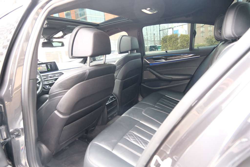 Used 2020 BMW 540i xDrive xDrive M SPORT LINE w/ M Sport Package AWD/4WD image 22