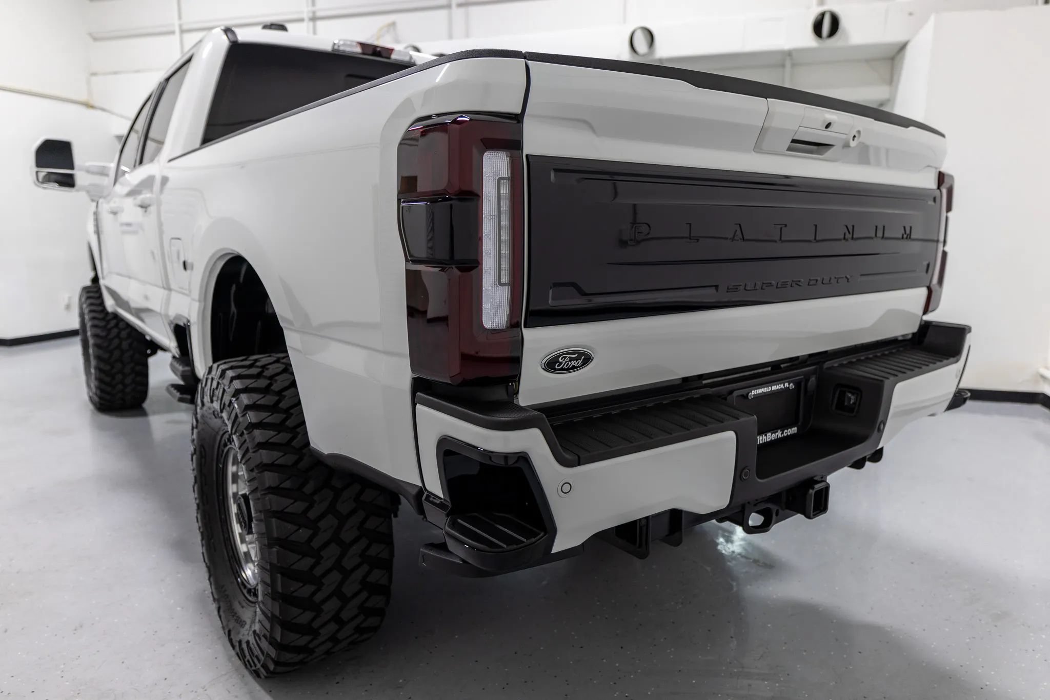 Used 2025 Ford F250 Platinum w/ Platinum Plus Package AWD/4WD image 20