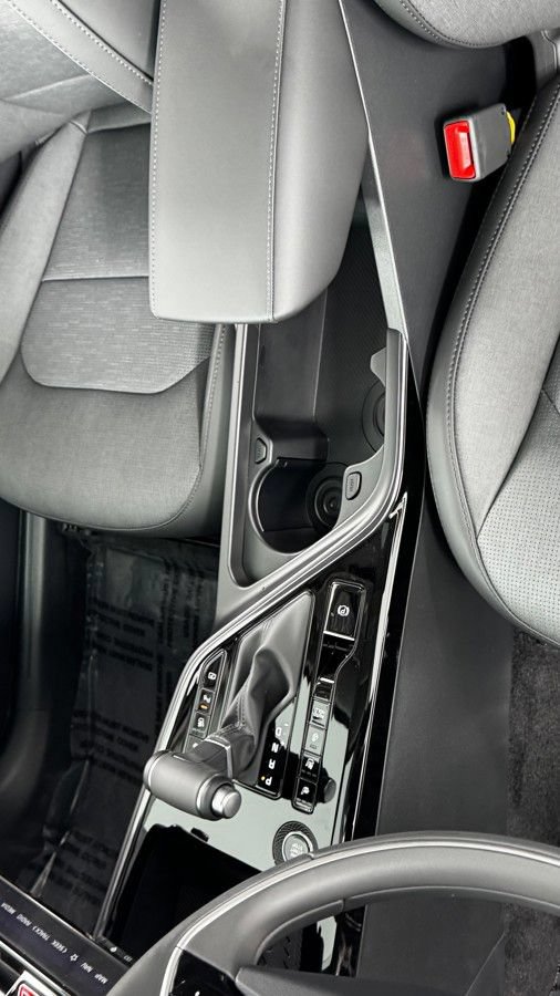New 2026 Kia Niro SX Touring FWD image 34