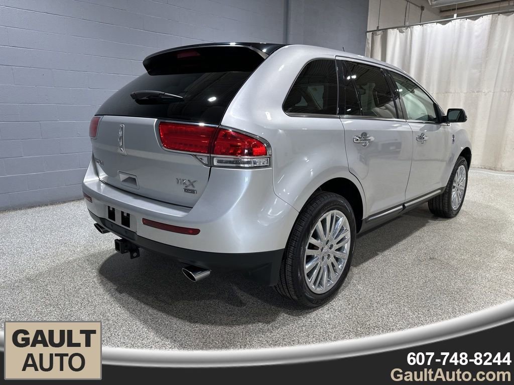 Used 2015 Lincoln MKX AWD w/ Equipment Group 102A image 3