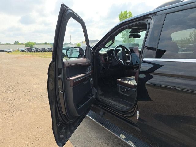 Used 2023 Ford Expedition Limited AWD/4WD image 21