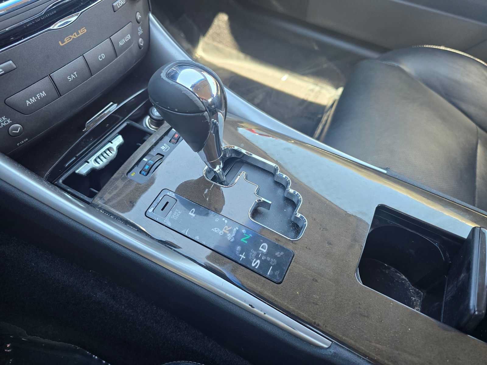 Used 2011 Lexus IS 250C RWD image 29