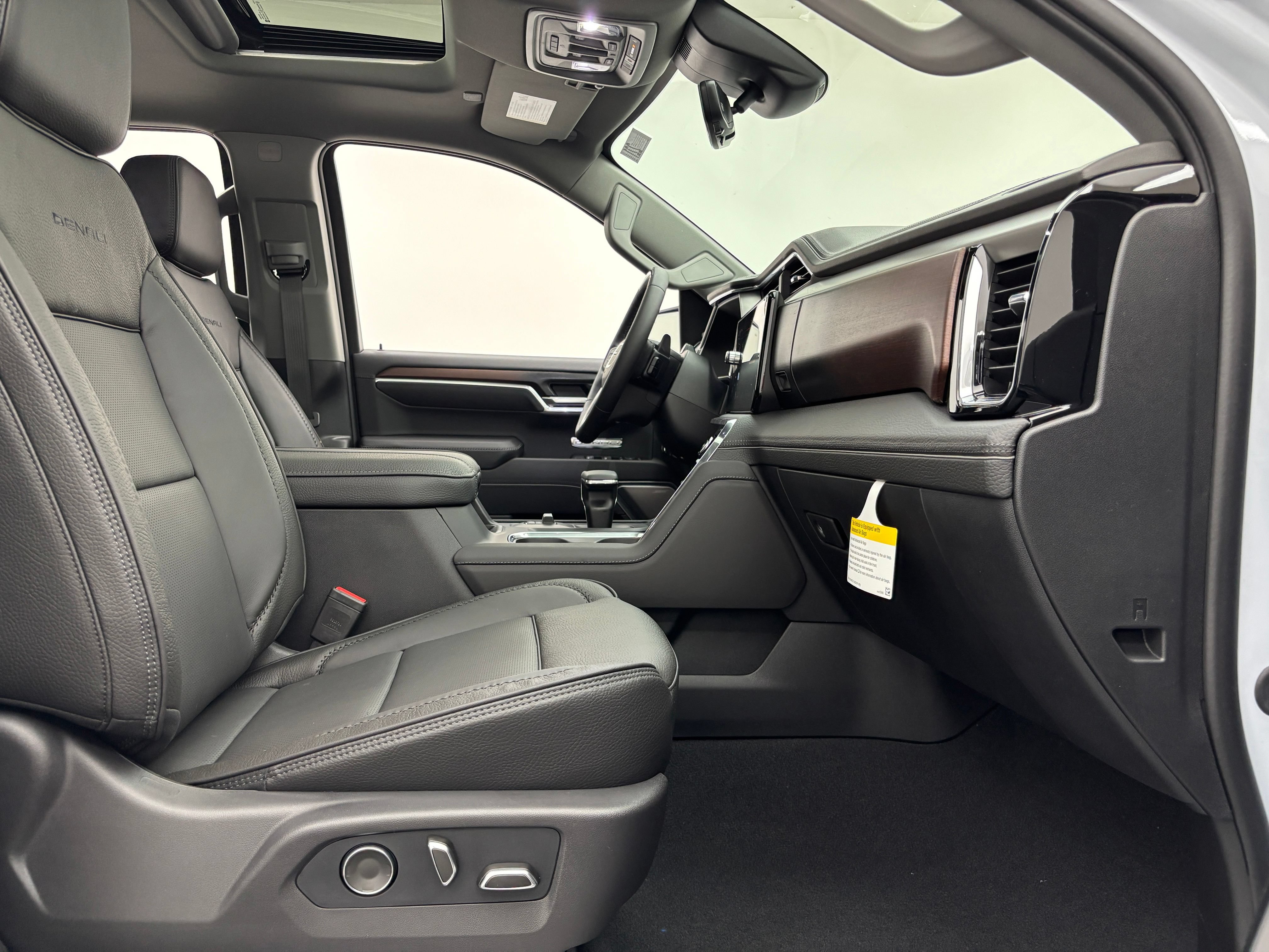 New 2026 GMC Sierra 1500 Denali AWD/4WD image 37