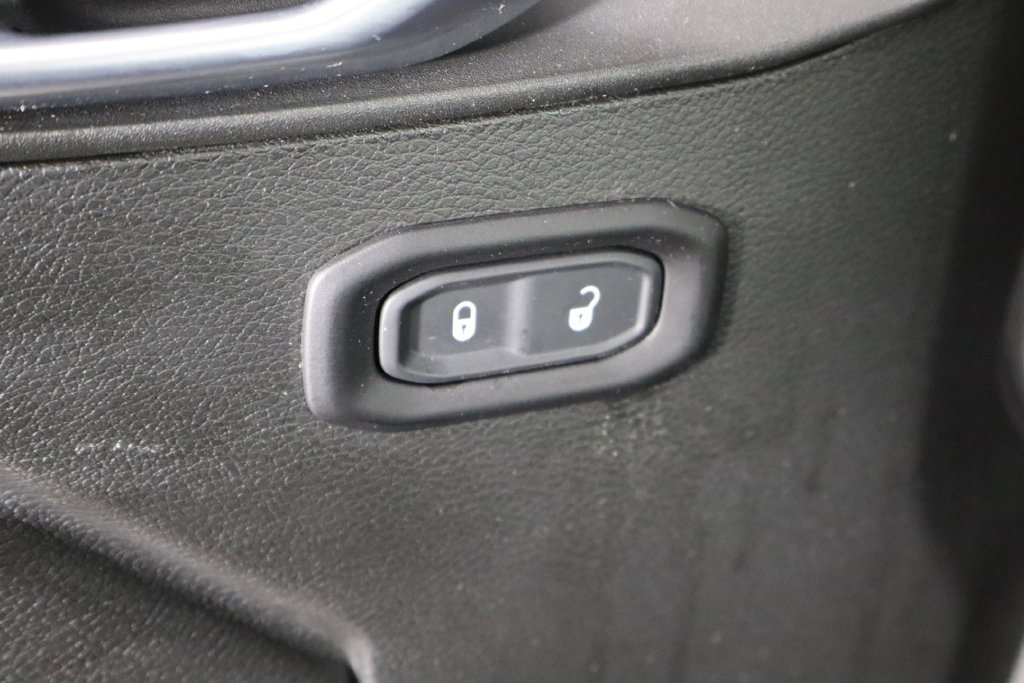 Used 2022 Jeep Gladiator Rubicon w/ LED Lighting Group AWD/4WD image 22