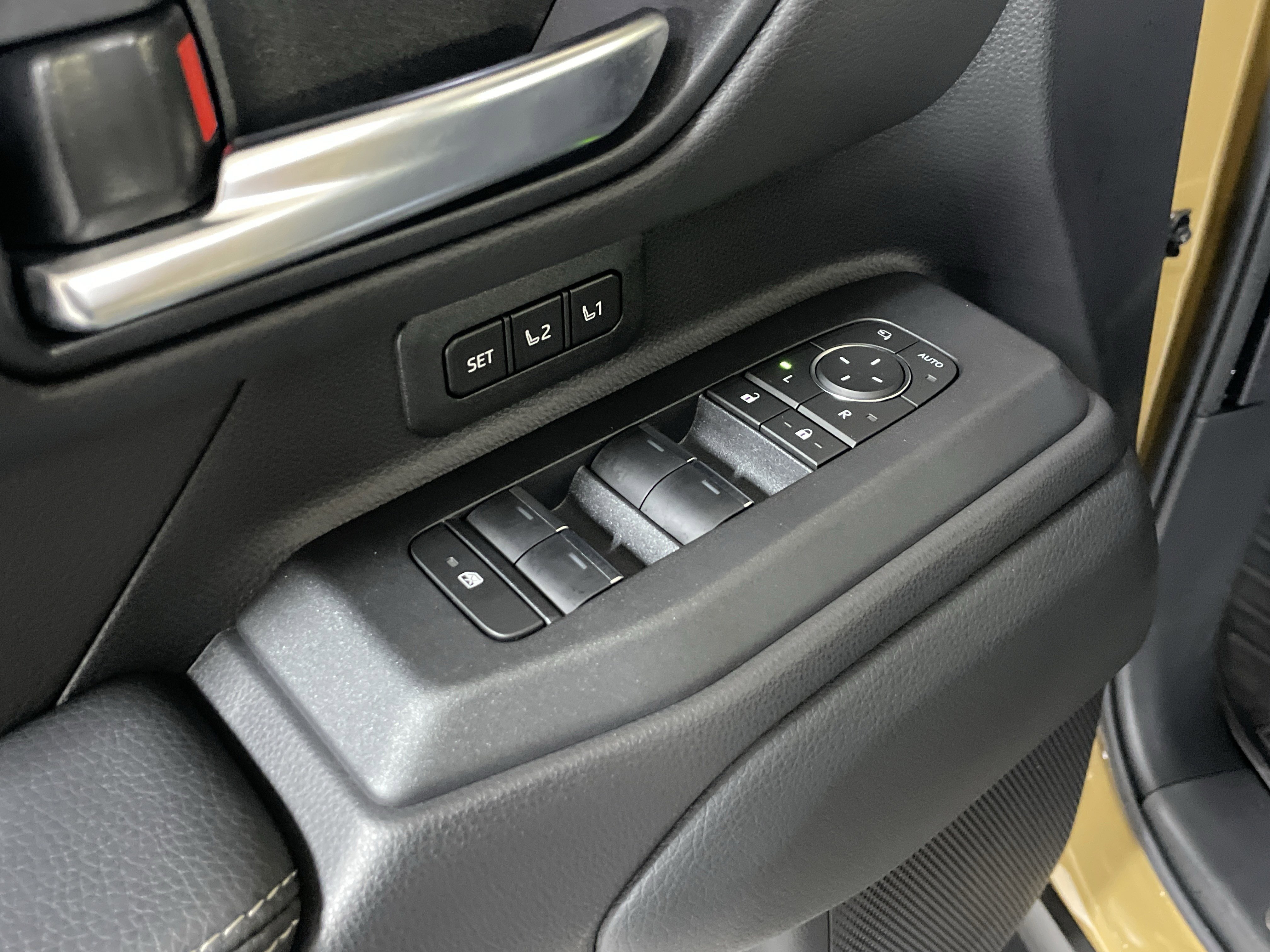 Used 2024 Toyota Land Cruiser image 15