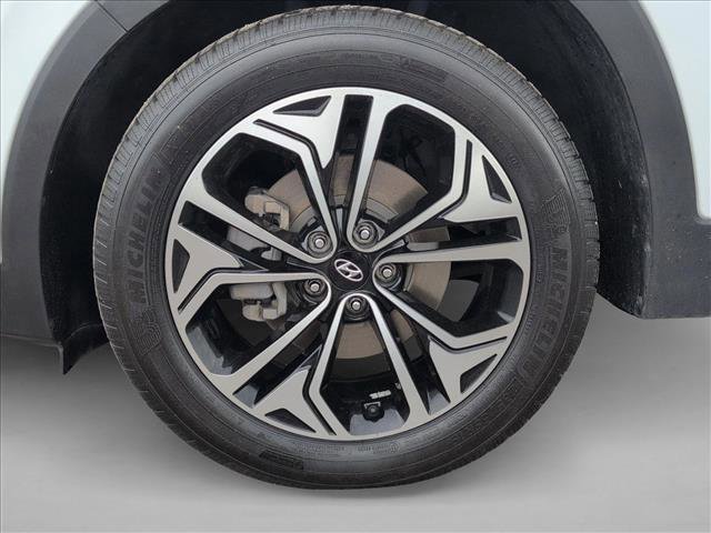 Used 2020 Hyundai Santa Fe Limited image 25