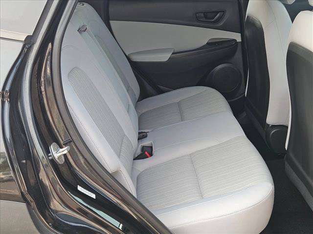 Used 2022 Hyundai Kona SEL FWD image 18