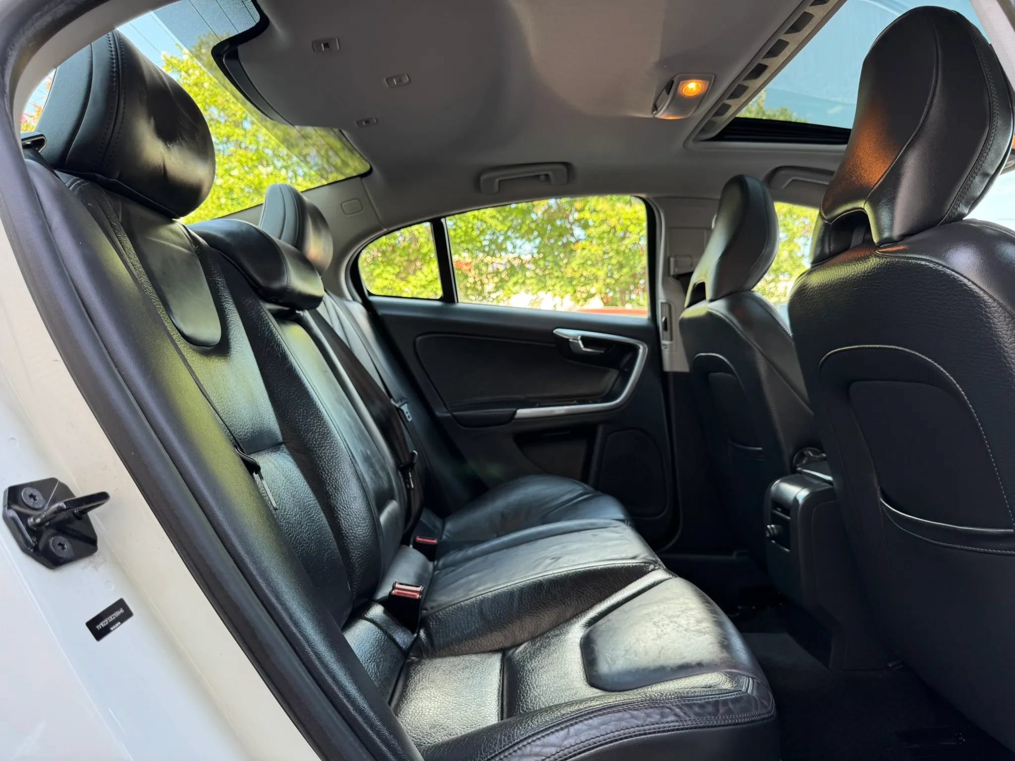 Used 2012 Volvo S60 T5 FWD image 28