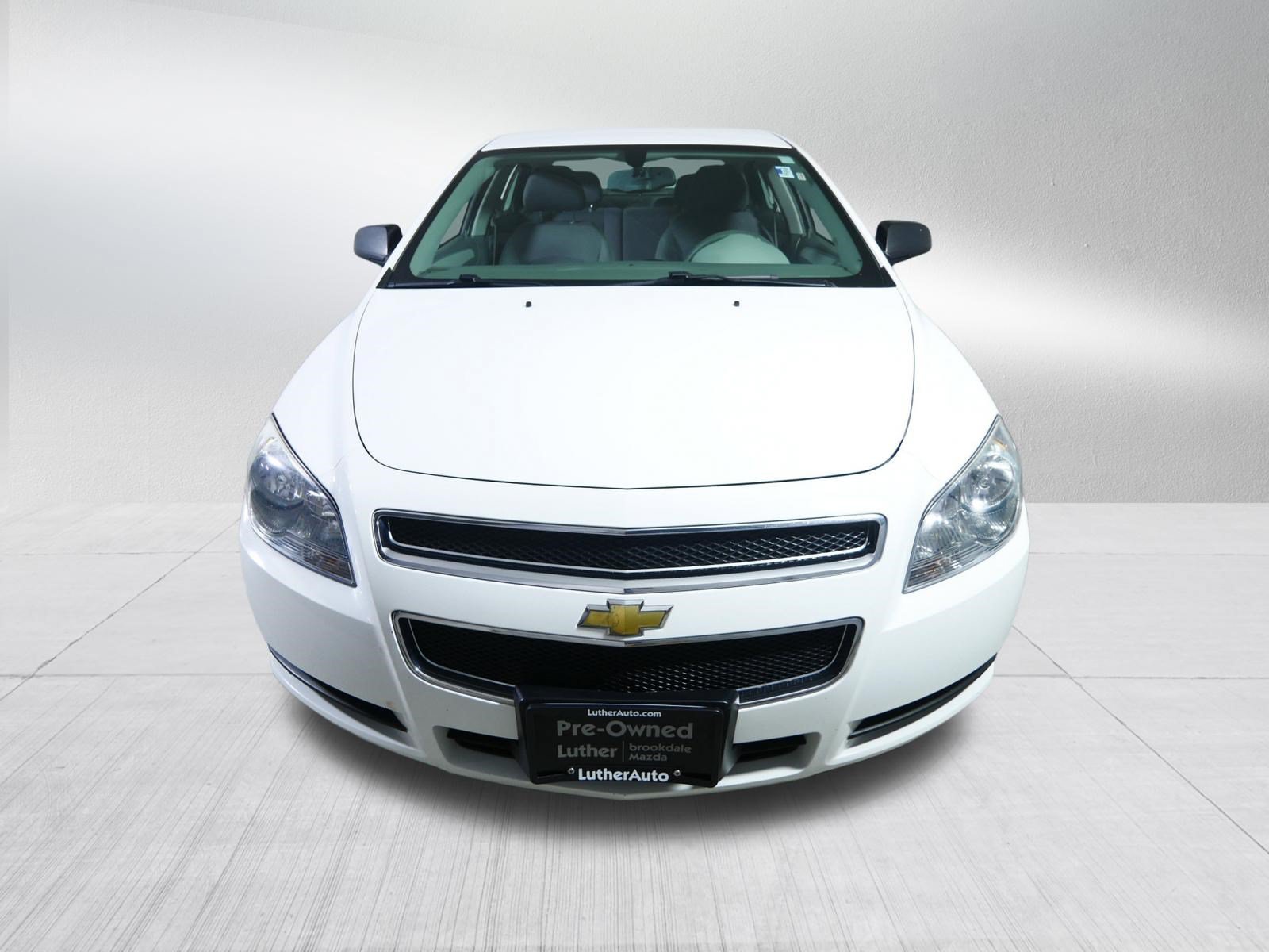 Used 2011 Chevrolet Malibu LS FWD image 2